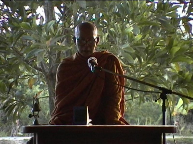 Ven. Ajāhn Pōh, speaking at International Dharma Hermitage. (Photo by Donald Day) 